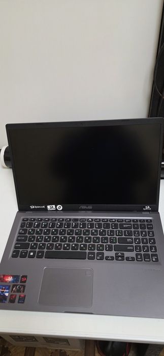 Laptop Asus x515E 250/8 GB