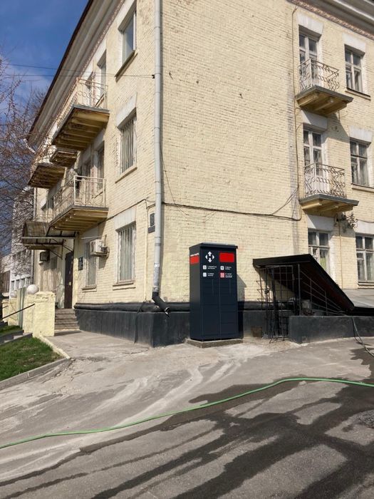 Аренда здания на Печерске 680 м2. + своя территория  13 сот.