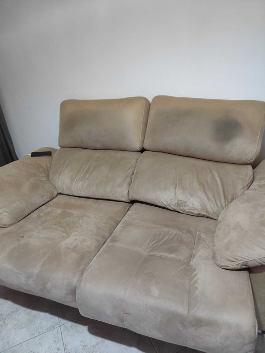 Vendo urgente sofá em bom estado