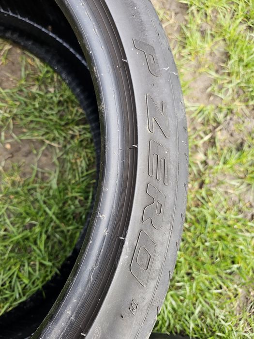 Opony letnie Pirelli 245/35R18