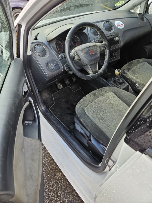 Seat Ibiza 6J 1.6 TDi de 2013 para peças