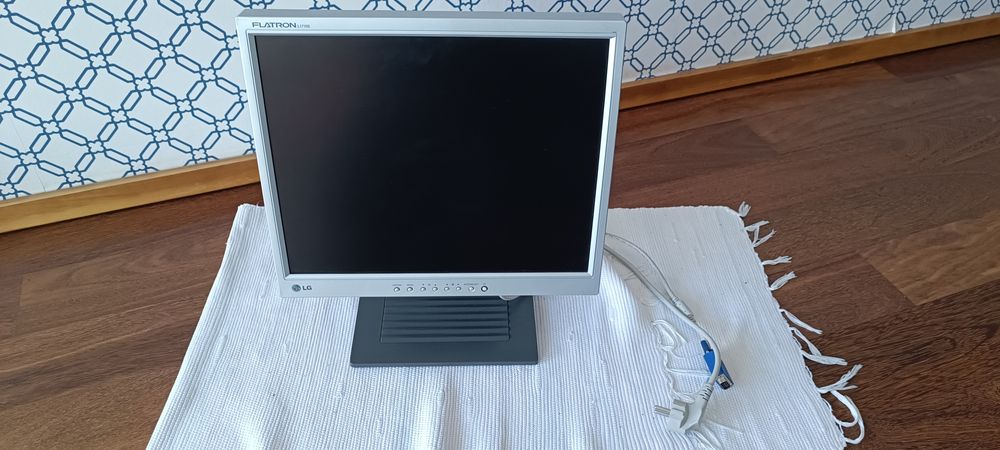 Monitor 17" - LG Flatron L1710S