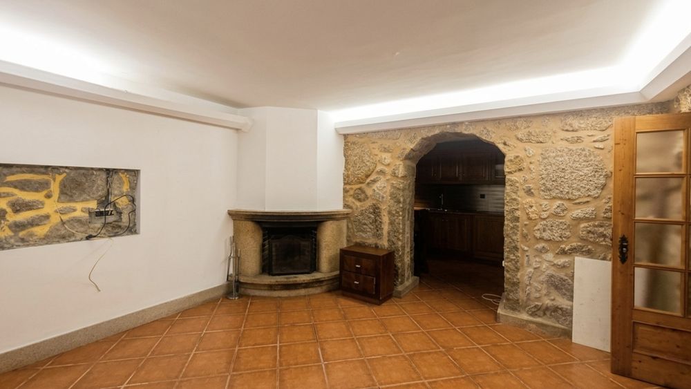 Moradia em Portela de Susã
