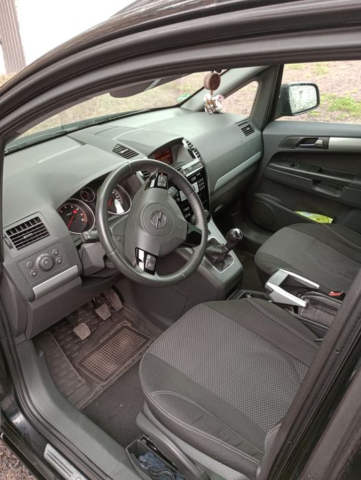 Продам Опель зафіра В