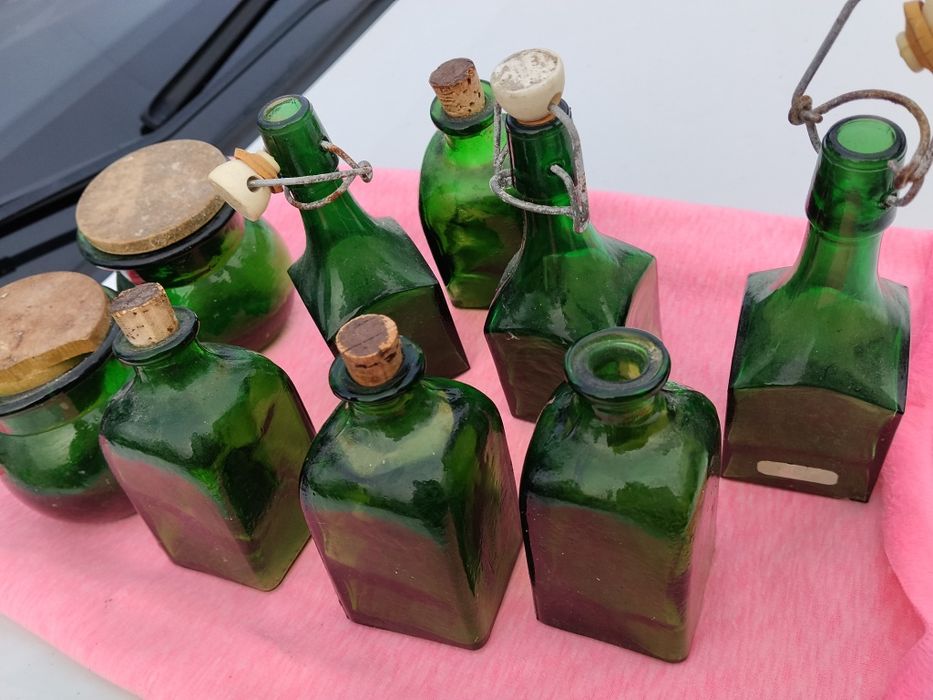 Stare przedwojenne butelki apteczne 9 sztuk