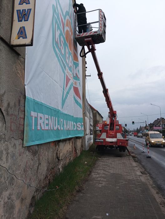Wynajem podnośnika koszowego z operatorem 115zl/h
