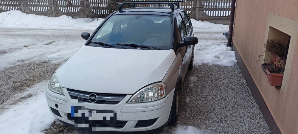 Opel corsa C 1.0 benzyna