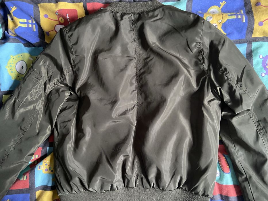 Зелений бомбер cropp