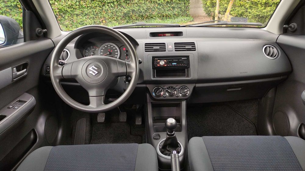Suzuki Swift 1.3 92 KM 2010r. 5 drzwi