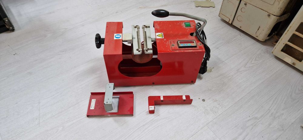 Prensa para copos e canecas -  KLEGA MULTIMUG