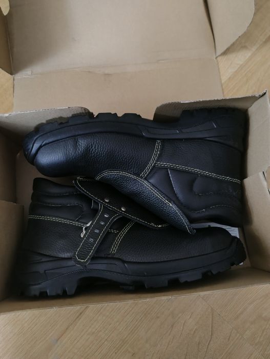 Buty trzewiki  robocze bezpieczne dla spawacza