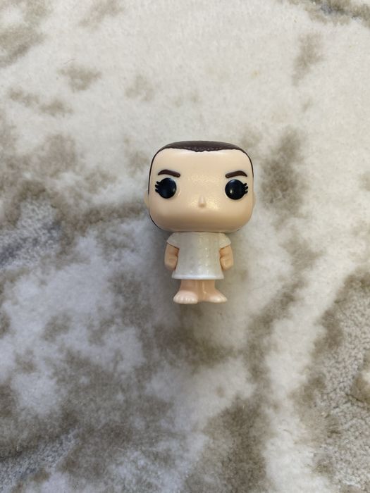 Продам фігурки, оді 45грн, стів і робін звʼязані 40грн, дастін 50грн