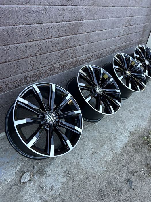 Диски 5/112r17 London Лондон Пасат Б8 Vaggroup PassatB8