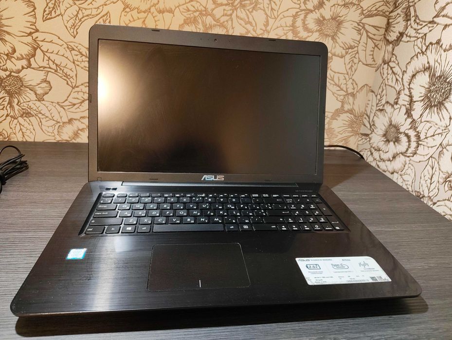 Ноутбук Asus R753 Intel Core i7  17" в гарному стані
