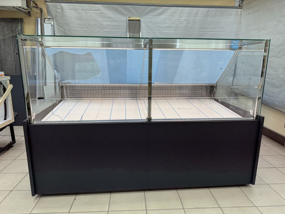 Вітрина холодильна гастрономічна