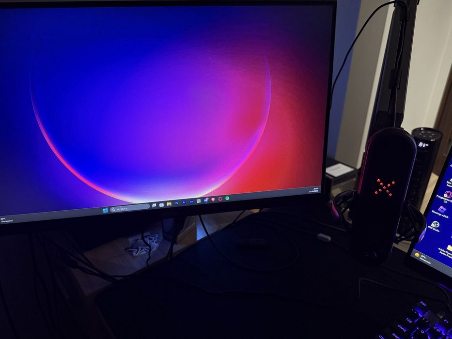 Komputer Gamingowy RX7800XT RYZEN7 9700X Całe Stanowisko