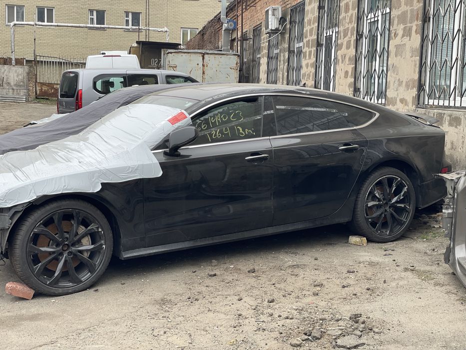 Двері audi a7 двері дверка капот бампер крило мотор 3.0