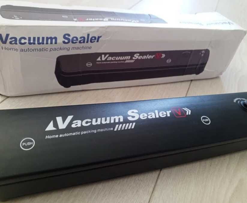 Вакууматор  Vacuum Sealer чёрного цвета