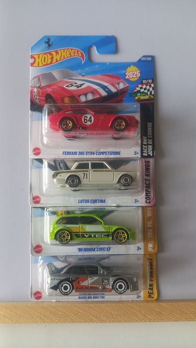 Hot wheels conjunto de 4
