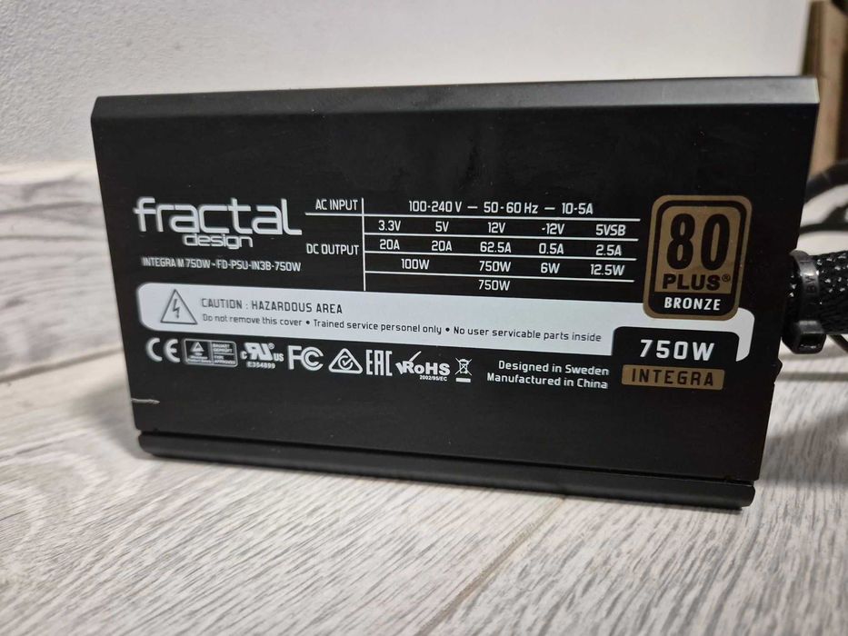 якісний блок живлення 750W Fractal Design INTEGRA Bronze. Тихий. Trade-IN