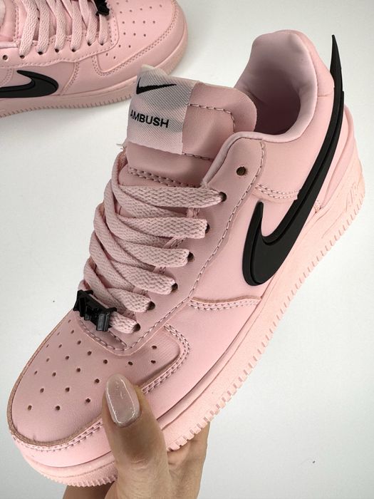 Кроссовки Nike НОВЫЕ - 40 и 36 размер есть в наличии