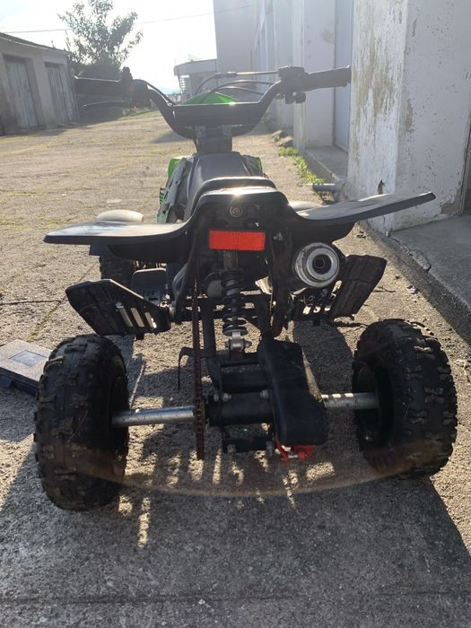 vendo mota 4 de crianca