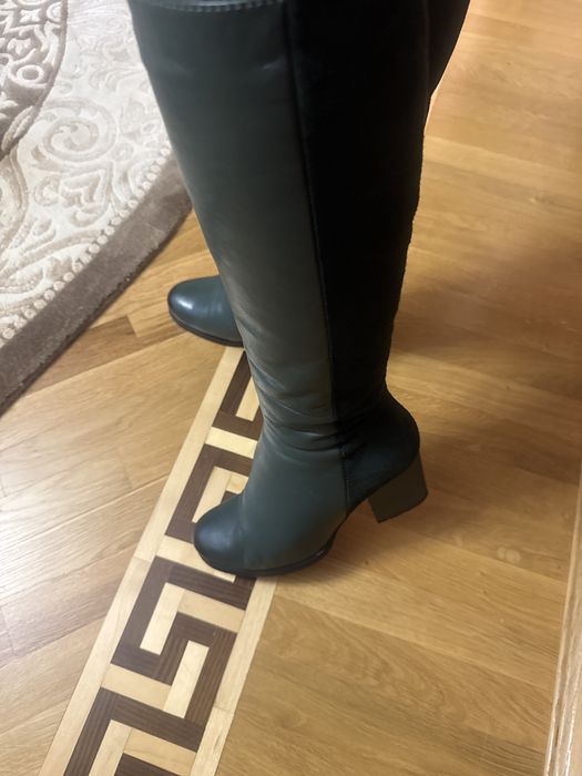 Чоботи жіночі шкіряні