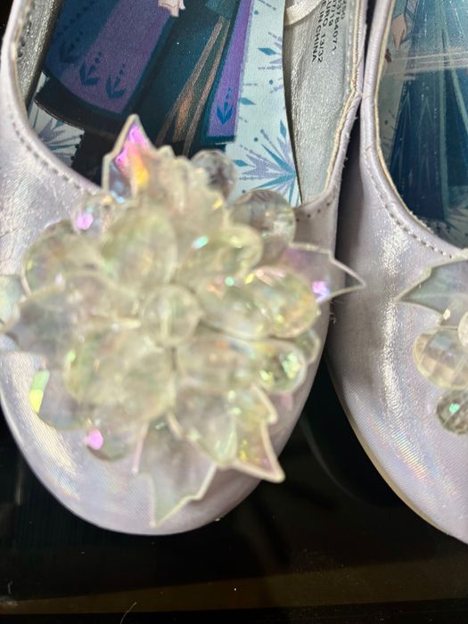 Perłowe pantofelki biżuteryjny świecący obcas. Led Elza, Elsa , Frozen