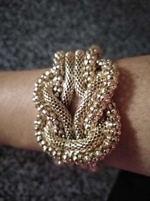 Bijuteria Pulseiras dourada entrelaçada e prateada