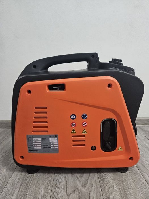 Бензиновий інверторний генератор Unicraft PG-I 20 SR потужністю 1.7 кВ