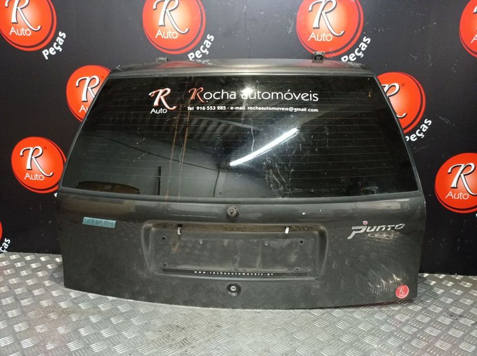 Tampa Da Mala Fiat Punto (176_)