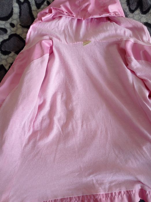 Вісіння курточка вітровка для дівчинки  5 6 7 років