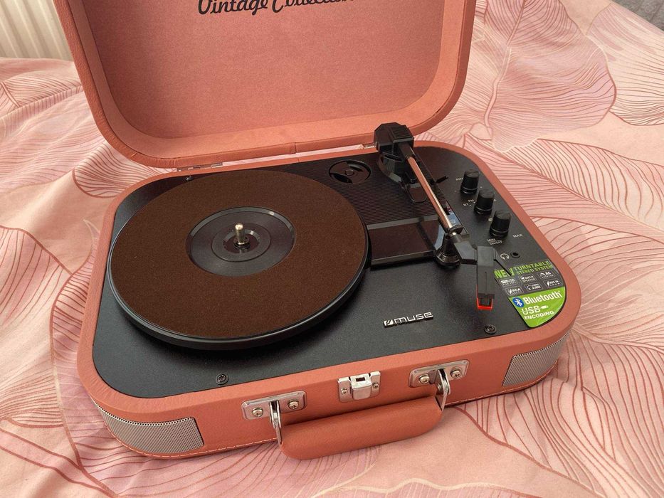 Gramofon MUSE MT-201 BTP  Różowy - jak nowy
