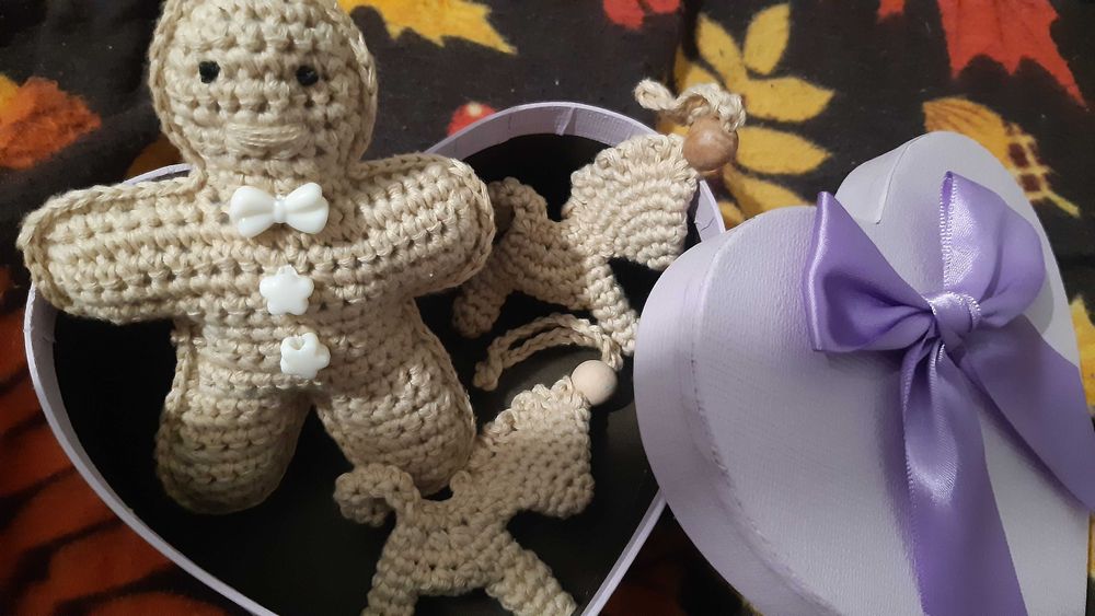 Новорічні прикраси нв ялинку декор