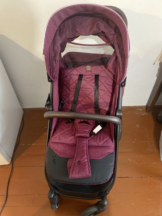 Продам Коляску прогулочну в хорошому стані