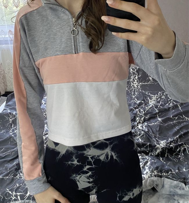 кроп-топ (розмір 42)