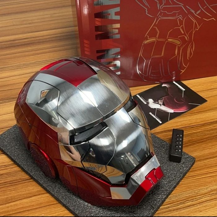 Máscara Iron Man Automática Premium Tamanho Real Prateada
