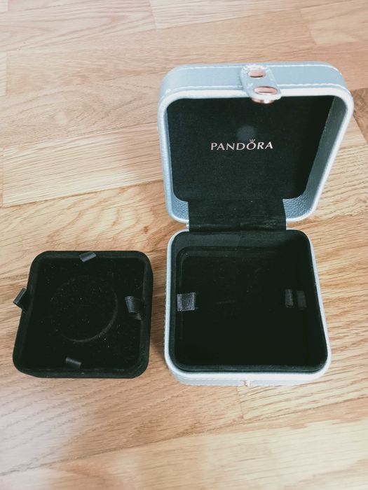 Caixa grande prateada Pandora para pulseira_NOVA