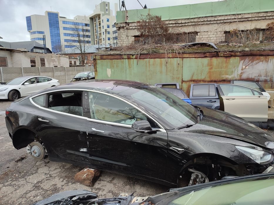 РАЗБОРКА TESLA 3,Y,стойка, капот, подрамник, телевизор,фара,радиато