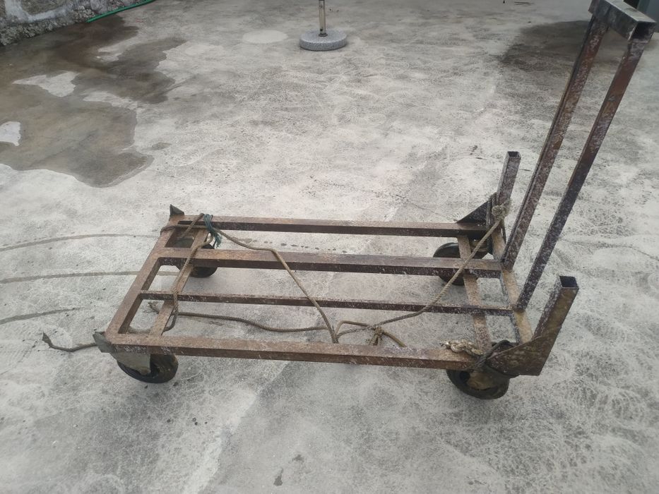 Carrinho transporte carga