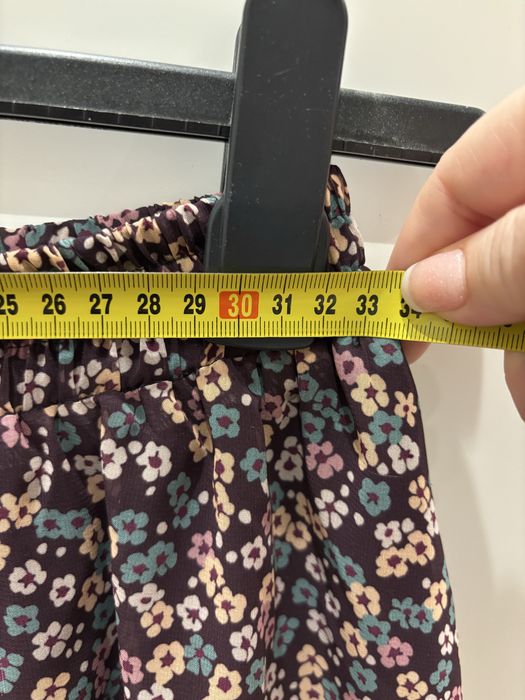 Sprzedam śliczną spodniczkę mini rozm 38