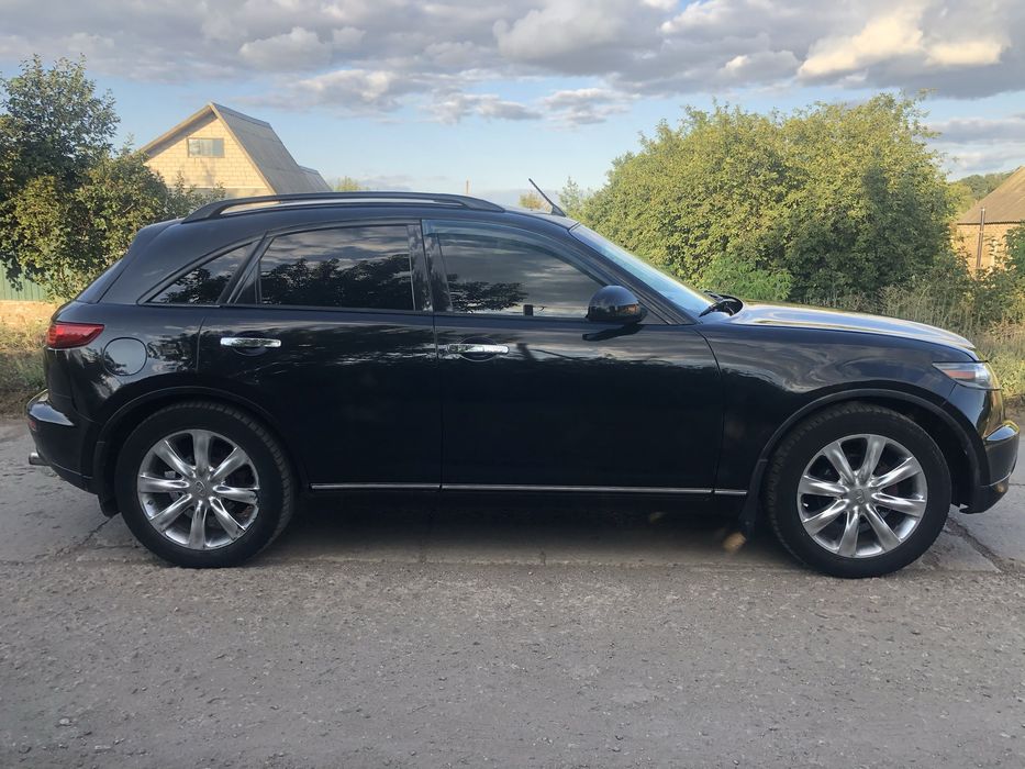 Продам Infiniti FX35