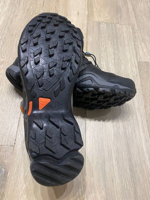 чорні чоловічі туристичні черевики Adidas Terrex Skychaser GORE-TEX