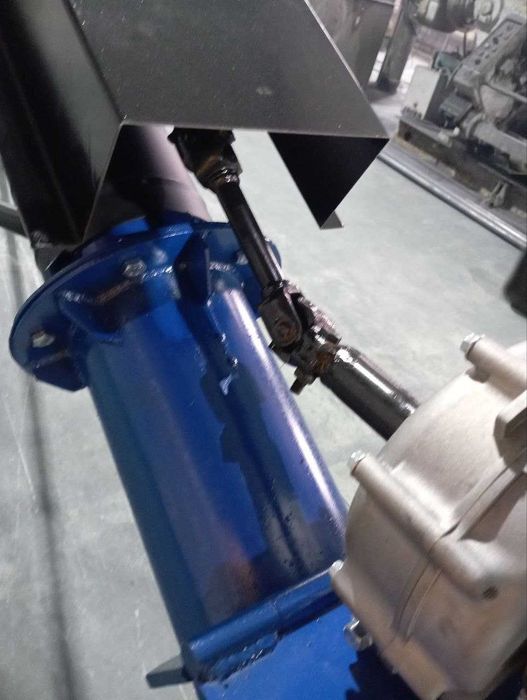 Шнековий погрузчик, загрузчик, шнек, конвейер, зерна, протруювач