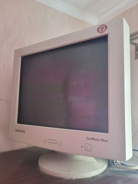 Продам монитор Samsung 755dfx