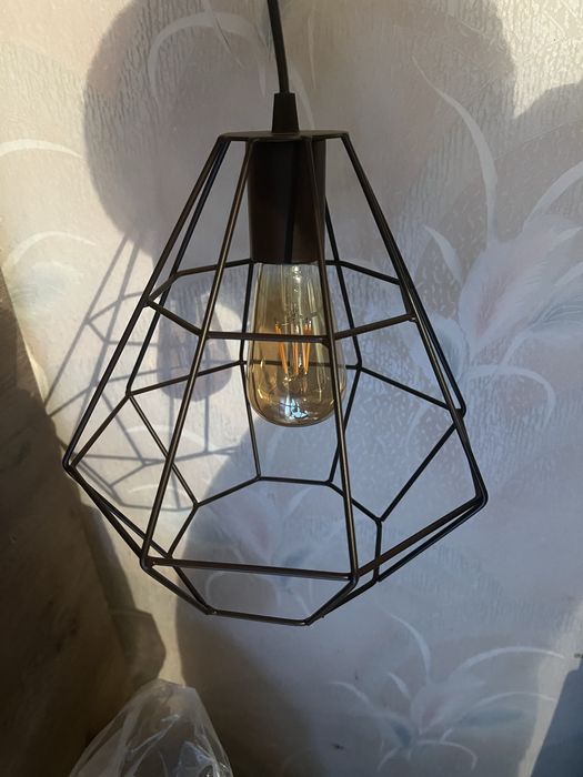 Люстра декоративна з лампочкою