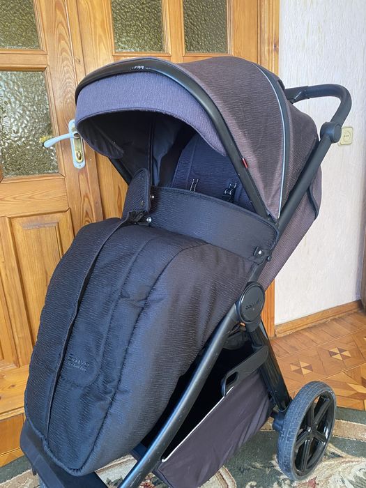 Продам прогулочную коляску Carello Bravo SL