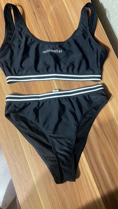 Продам купальники