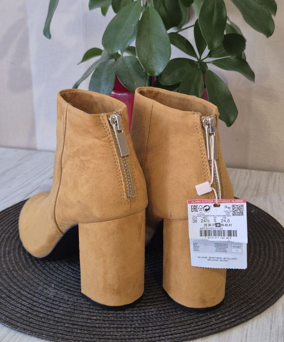 Ботинки PULL&BEAR розмір 38