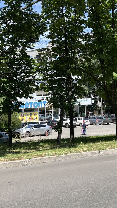 Продаж двокімнатної квартири (Героїв України)